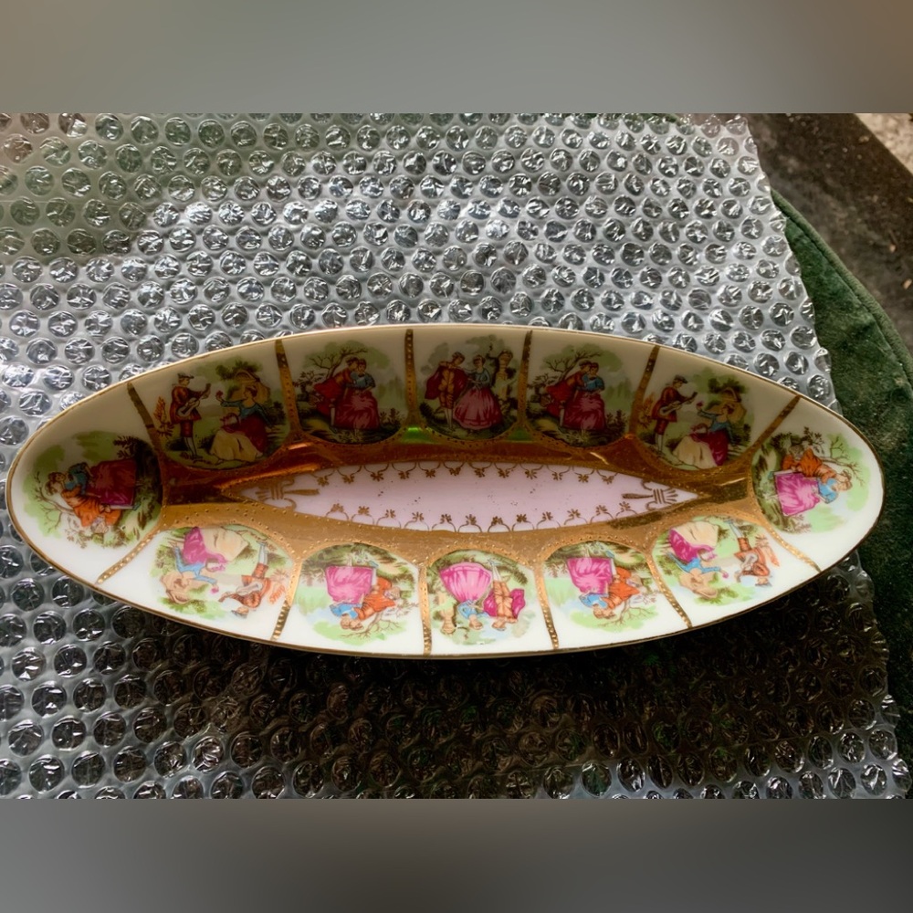 Vintage 40’s Royal Vienna courting couple oval relish / trinket tray